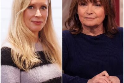 EXCLUSIVETop BBC comedian Lucy Beaumont REVEALS Lorraine Kelly made a very L3WD comment about her just seconds before they went live on the morning show leaving fans QUESTIONING