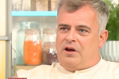 Coronation Street star Simon Gregson MAKES IMPORTANT ANNOUNCEMENT after 35 years on soap